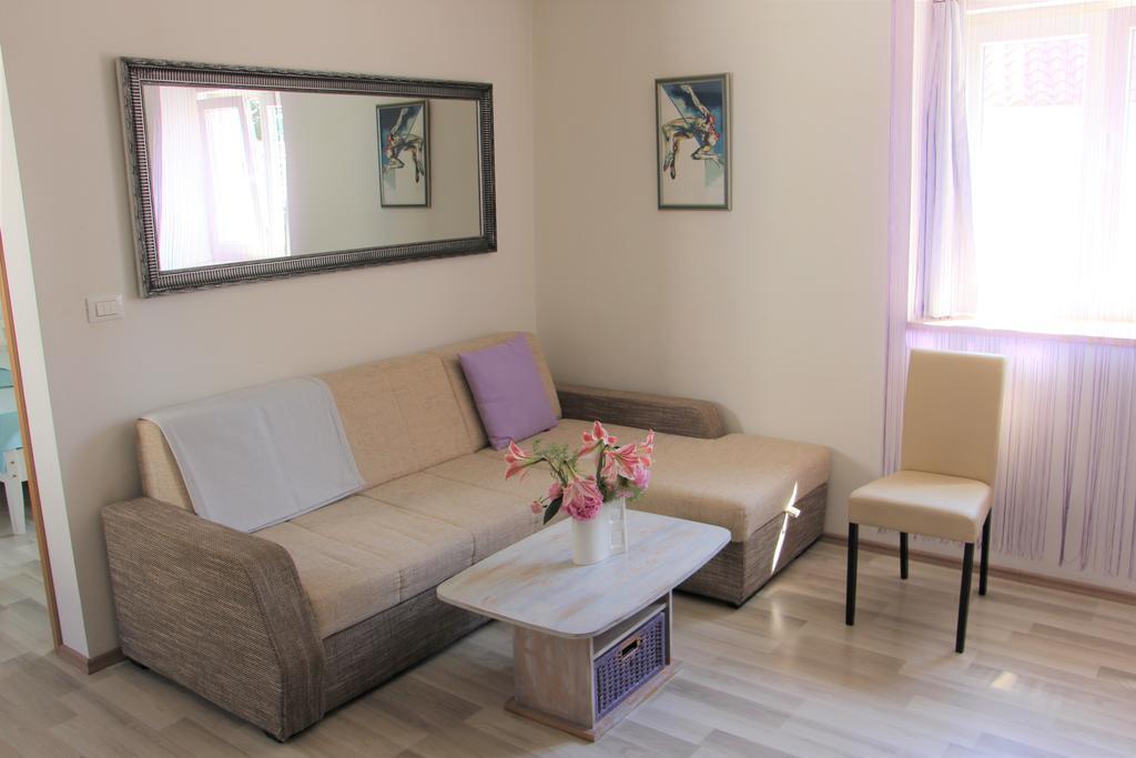 Apartment Marica เมดูลิน ภายนอก รูปภาพ